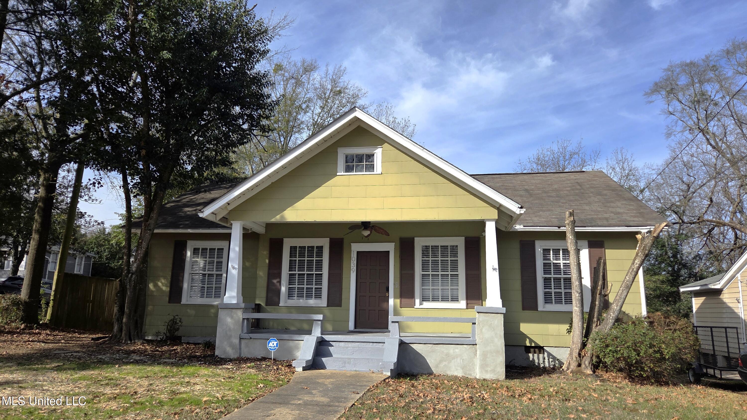 1039 Monroe Street Jackson, MS 39202 - Photo 2 of 49 FRONT