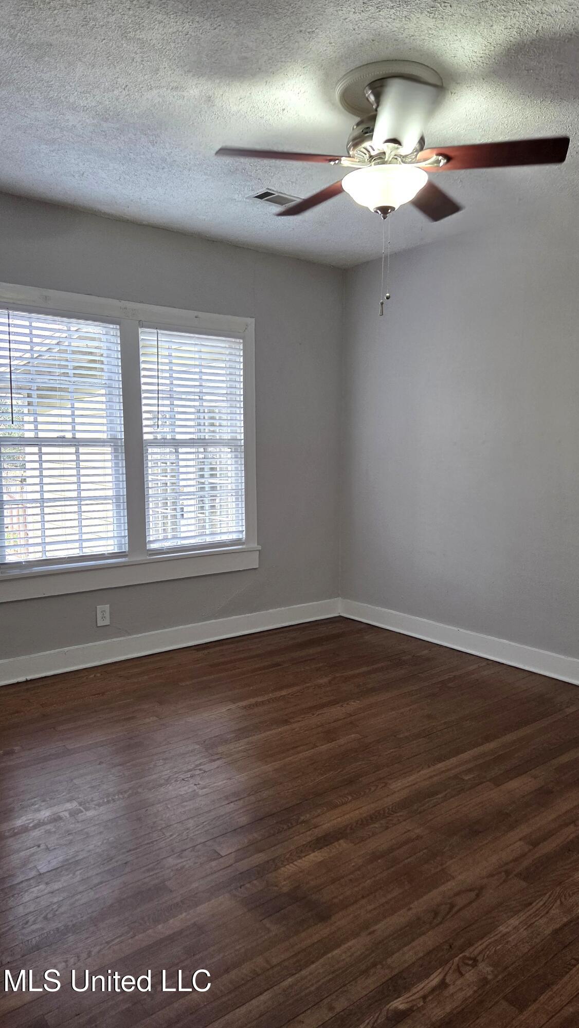 1039 Monroe Street Jackson, MS 39202 - Photo 35 of 49 BEDROOM 1