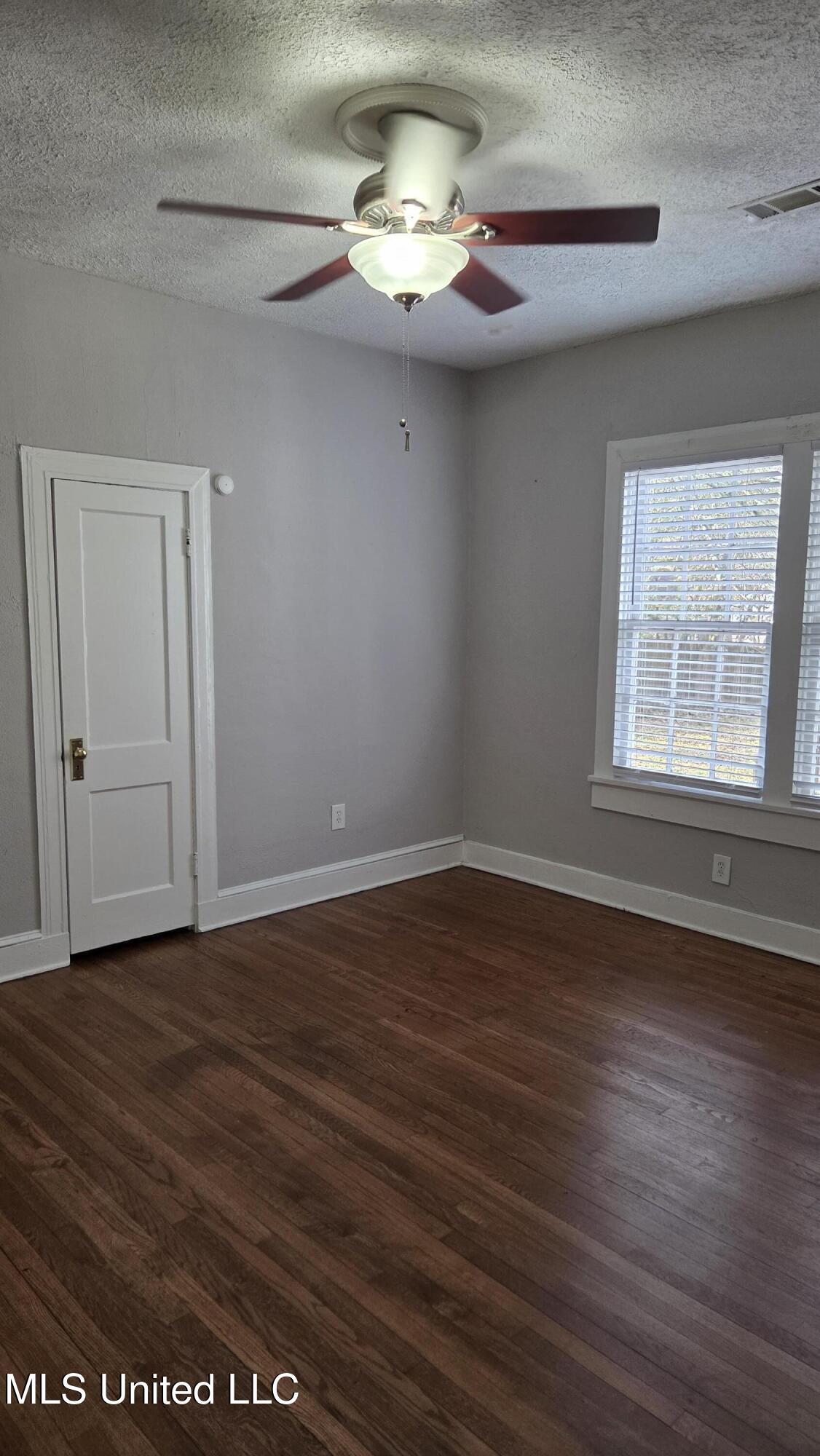 1039 Monroe Street Jackson, MS 39202 - Photo 37 of 49 BEDROOM 1