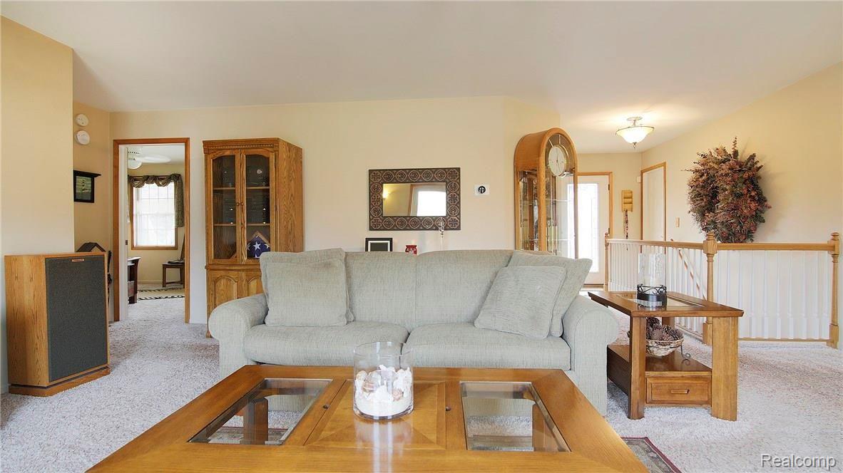 520 Angle Road Lapeer, MI 48446 - Photo 5 of 44 18.jpg