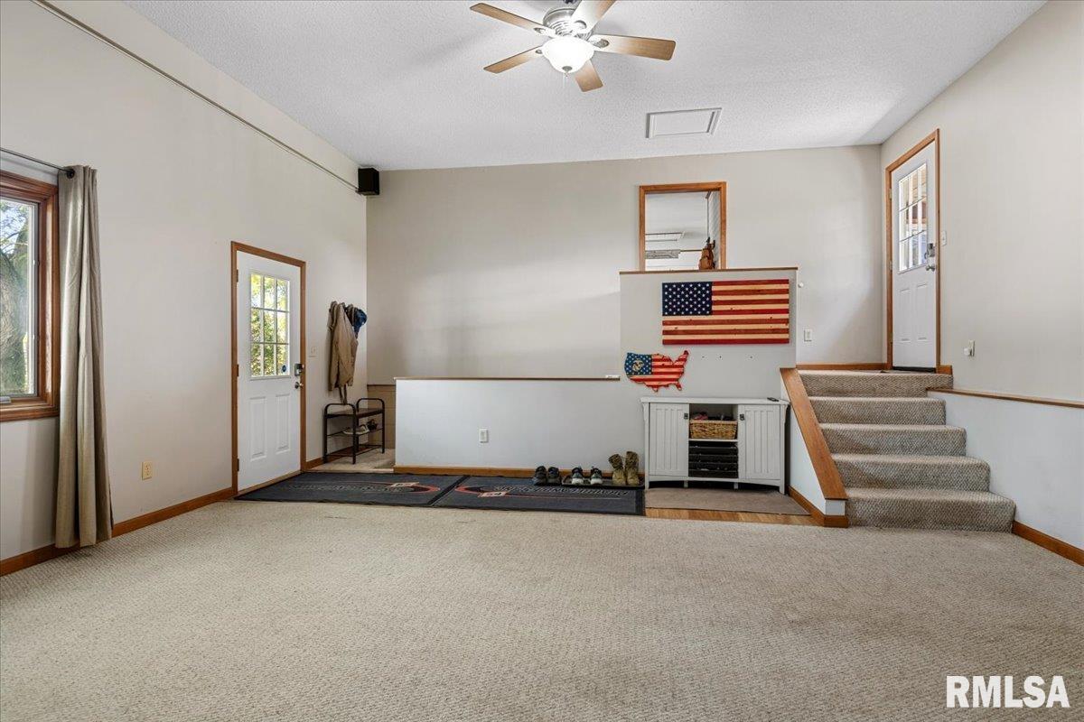2201 Strawn Crossing Road Jacksonville, IL 62650 - Photo 27 of 64