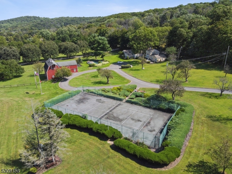 75 Roxiticus Road Far Hills, NJ 07931 - Photo 15 of 18