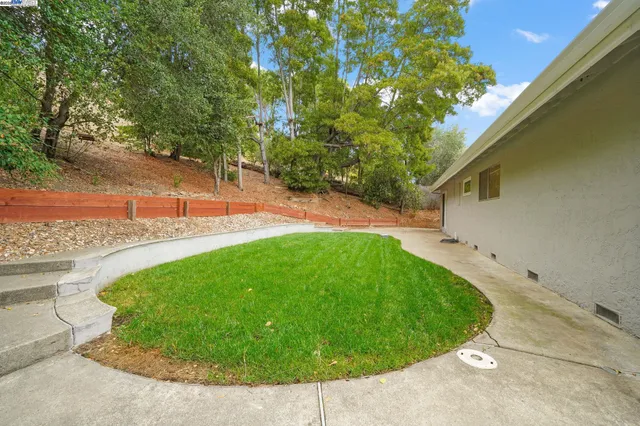 $1,198,000 | 35 San Joaquin Place, Novato, CA 94947