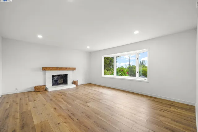 $1,198,000 | 35 San Joaquin Place, Novato, CA 94947