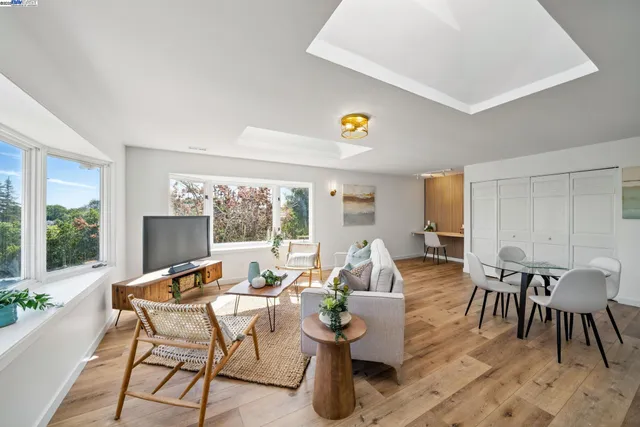 $1,198,000 | 35 San Joaquin Place, Novato, CA 94947