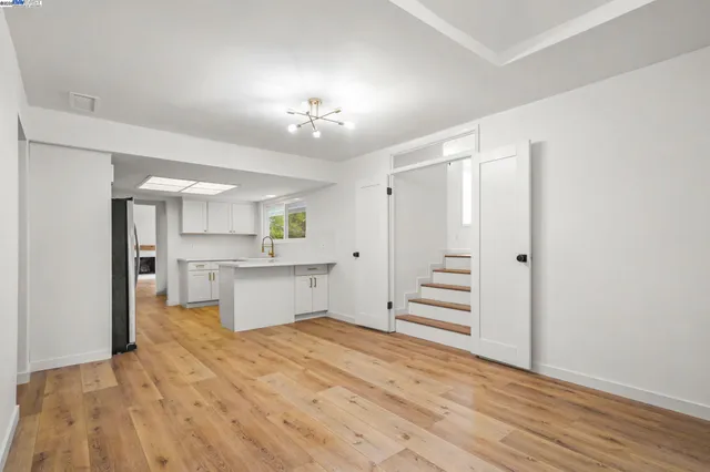 $1,198,000 | 35 San Joaquin Place, Novato, CA 94947