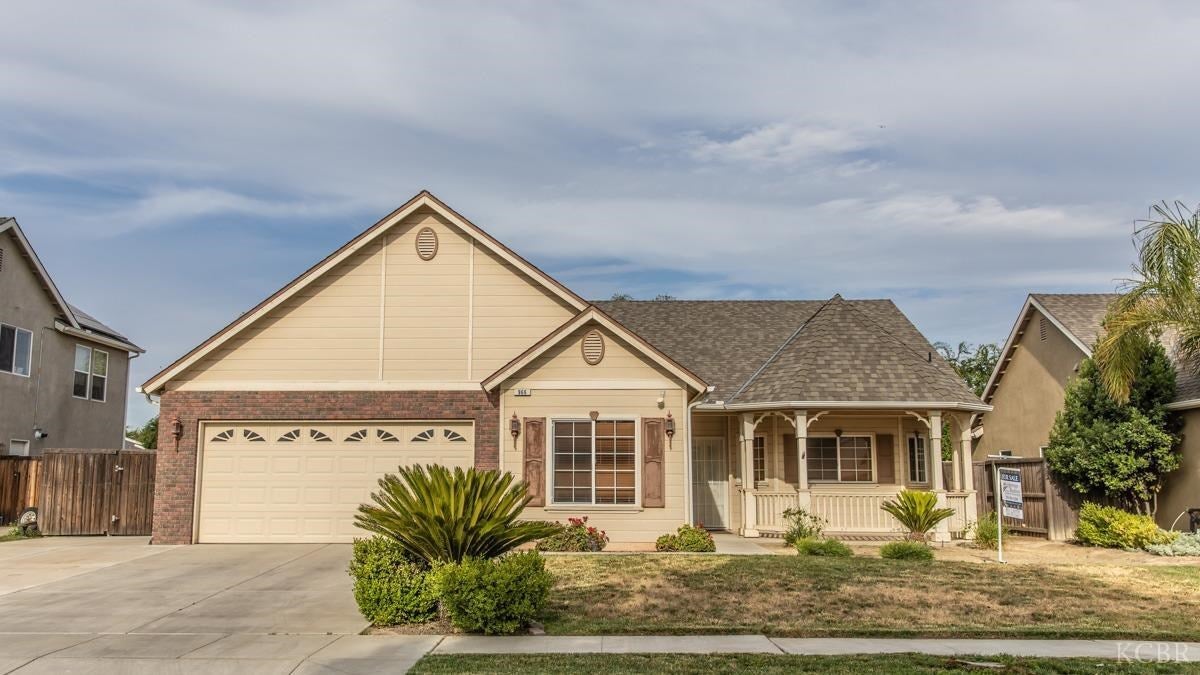 966 Privilege Way Lemoore, CA 93245 - Photo 3 of 22 Gallery Image 3