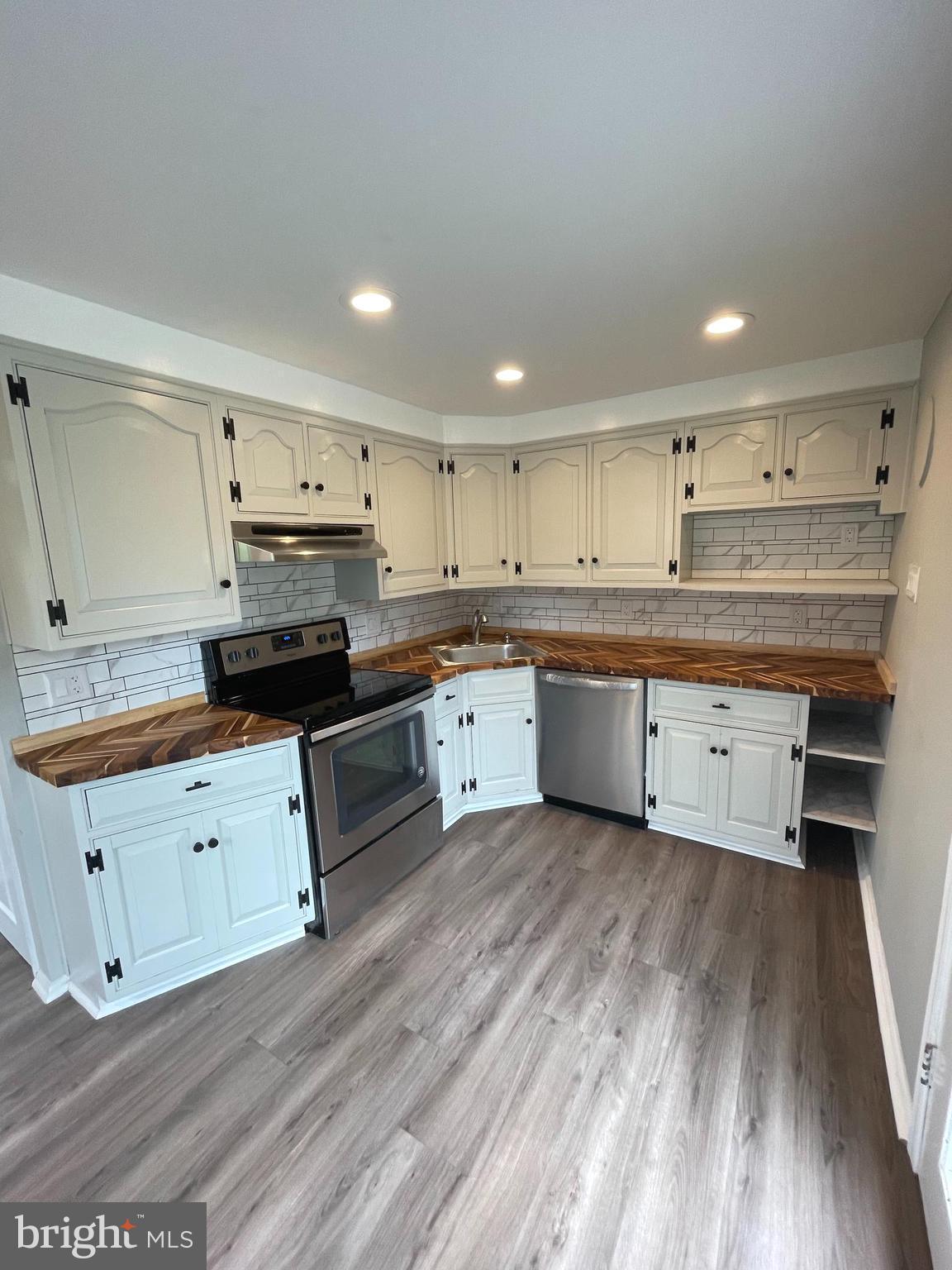 14 Barbara Road Hatboro, PA 19040 - Photo 8 of 34