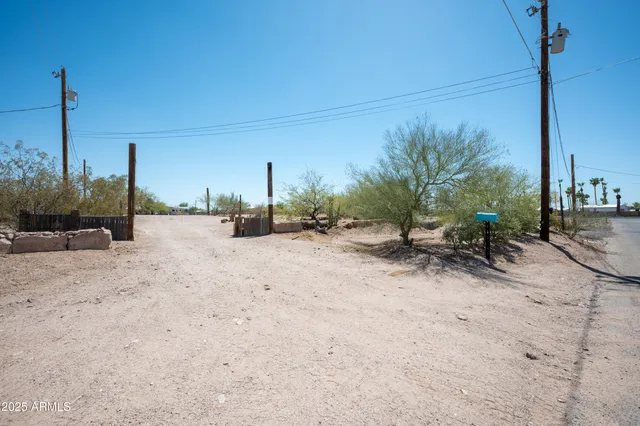 $180,000 | 1687 East 2nd Avenue, Apache Junction, AZ 85119