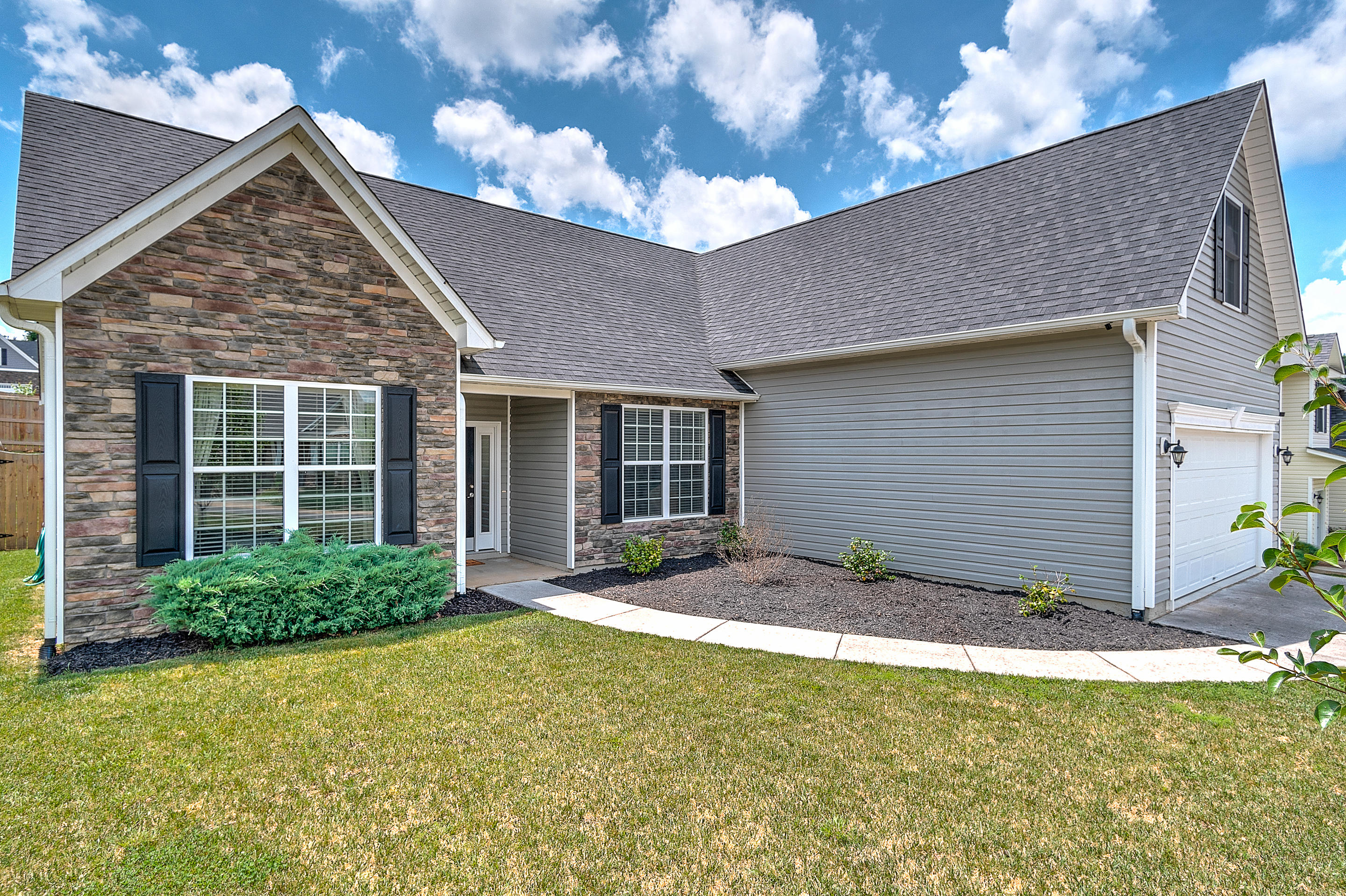 901 Hackney Road Johnson City, TN 37615 - Photo 3 of 42 exterior-5