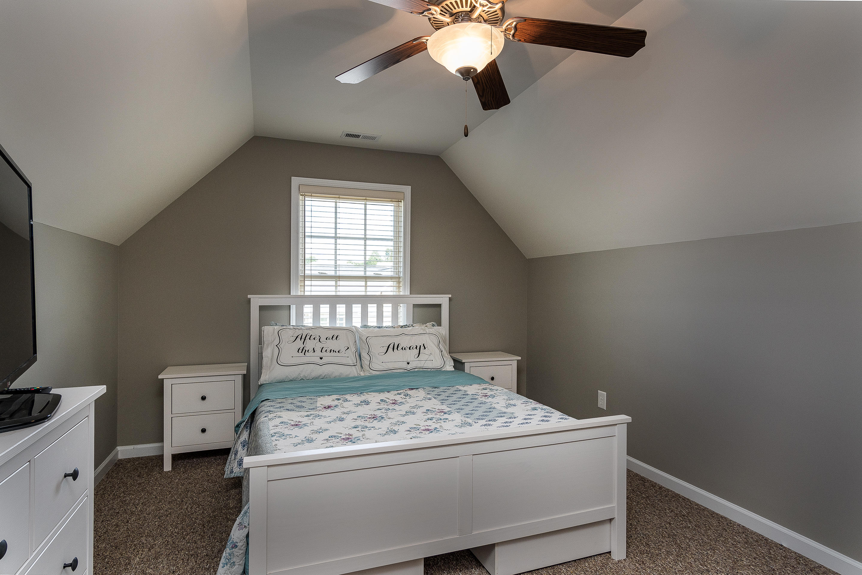 901 Hackney Road Johnson City, TN 37615 - Photo 32 of 42 interior-21