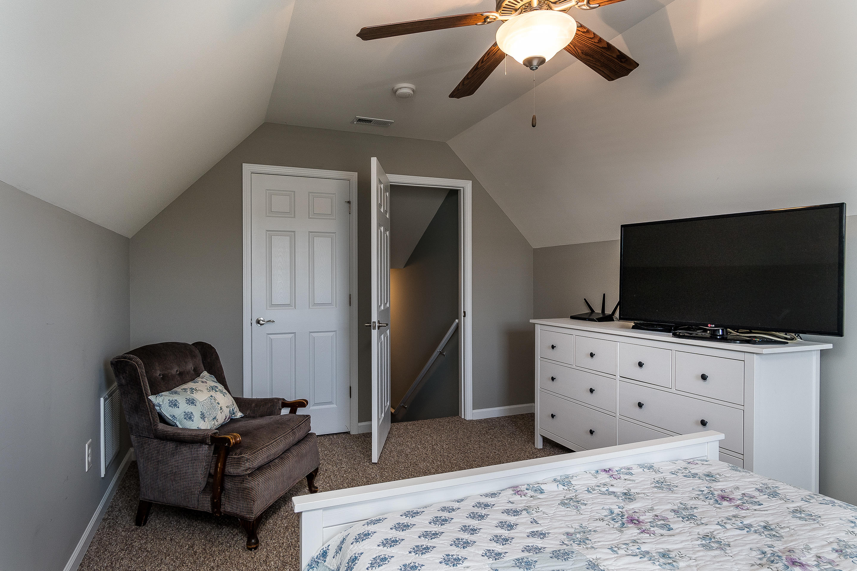 901 Hackney Road Johnson City, TN 37615 - Photo 33 of 42 interior-22