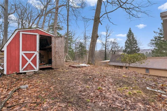 $130,000 | 150 William Penn Trail, Chalk Hill, PA 15421