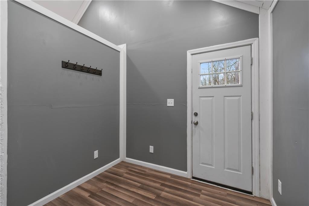 150 William Penn Trail Chalk Hill, PA 15421 - Photo 3 of 33