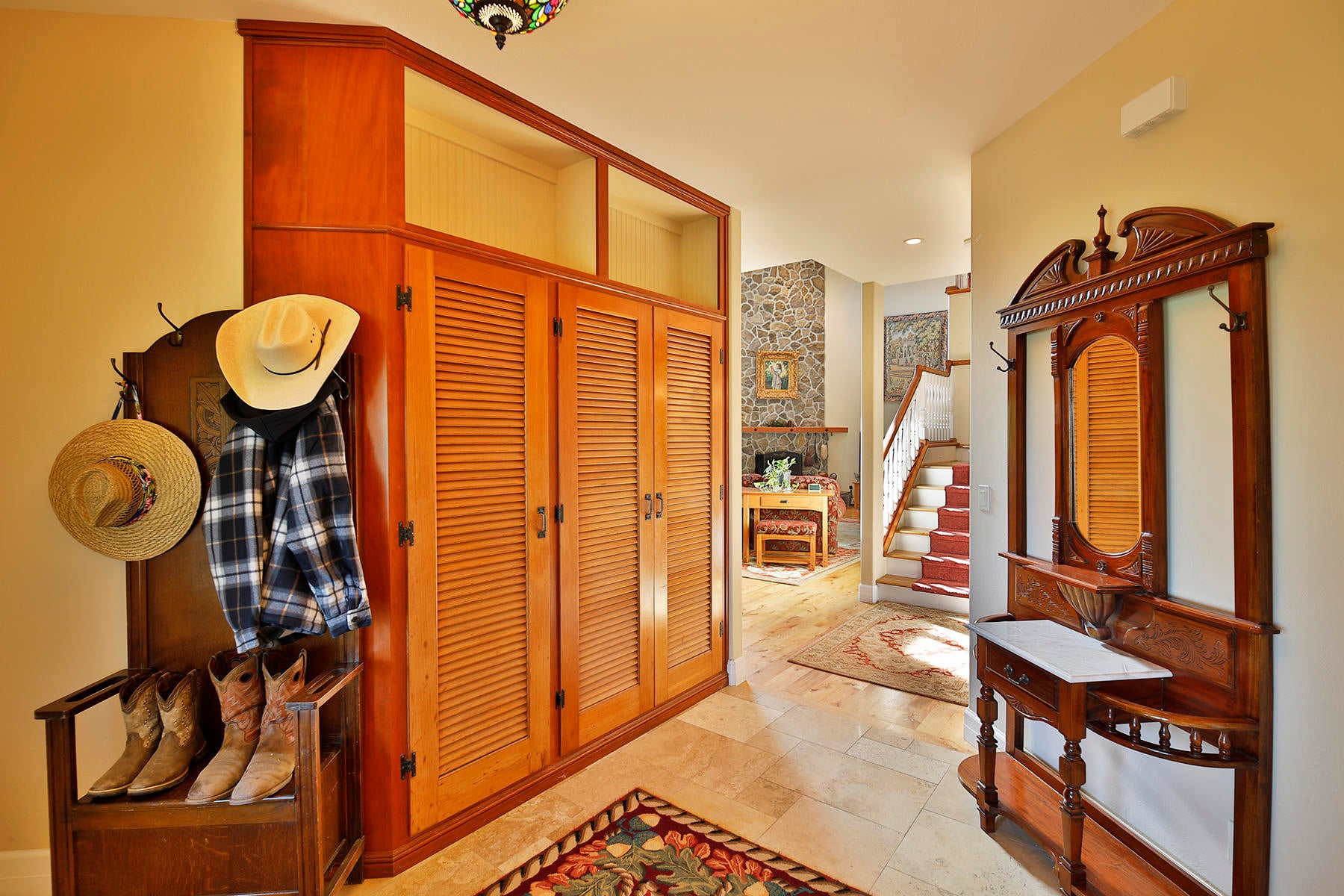 1524 Dry Creek Road Eagle Point, OR 97524 - Photo 11 of 50 Entry