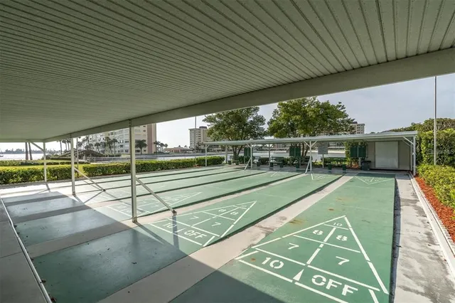 $1,900 | 4550 Cove Circle, Unit 404, St. Petersburg, FL 33708