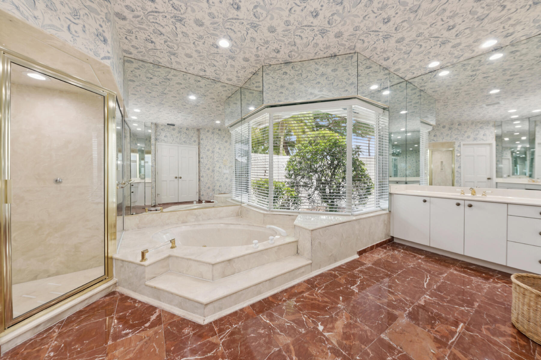 10403 Stonebridge Boulevard Boca Raton, FL 33498 - Photo 14 of 51 Primary Bathroom