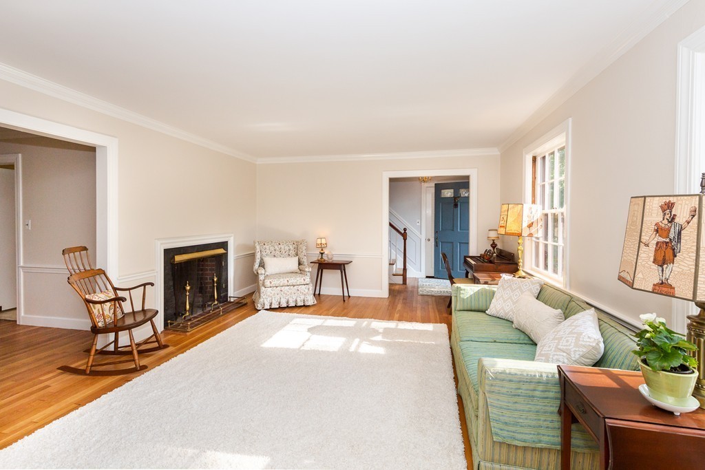 44 Fox Run Road Hamilton, MA 01982 - Photo 4 of 25