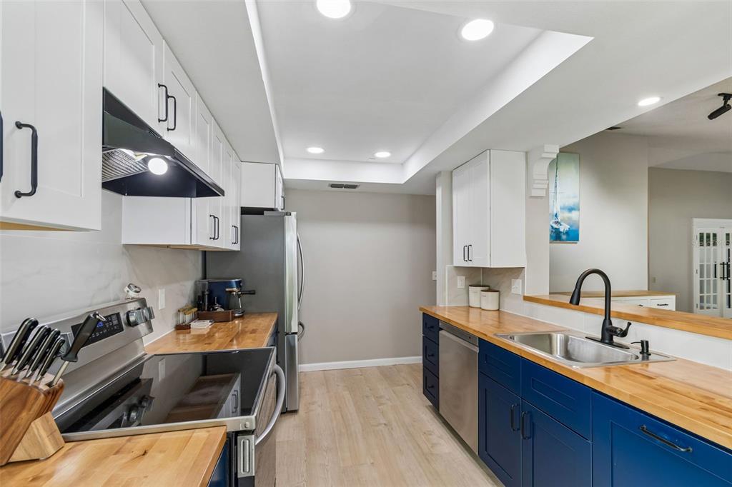 525 Walker Road Safety Harbor, FL 34695 - Photo 13 of 42 Gallery Image 13