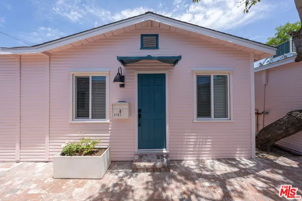 $3,495 | 318 North Venice Boulevard, Unit B, Venice, CA 90291