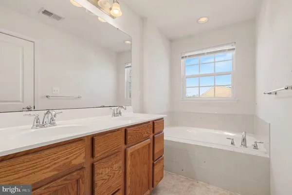 $2,350 | 3108 Alliance Court, Fredericksburg, VA 22408