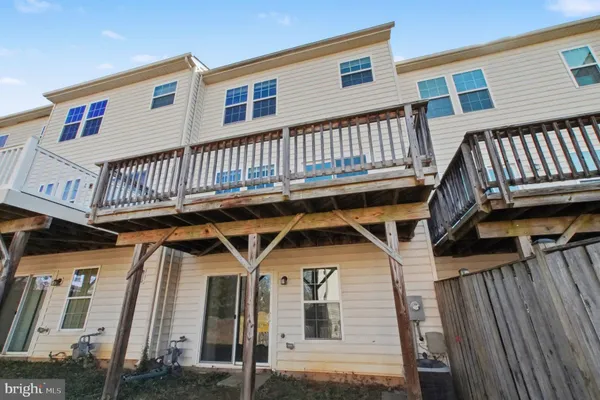 $2,350 | 3108 Alliance Court, Fredericksburg, VA 22408