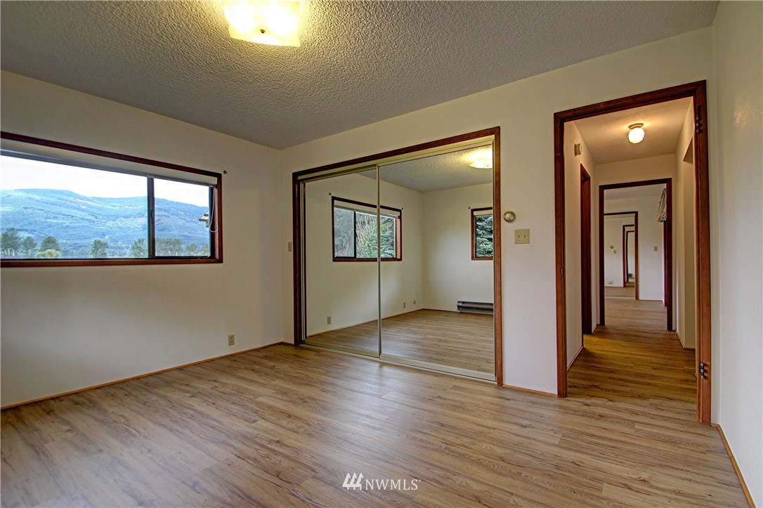 9311 Harrison Road Sedro-Woolley, WA 98284 - Photo 8 of 18 Gallery Image 8