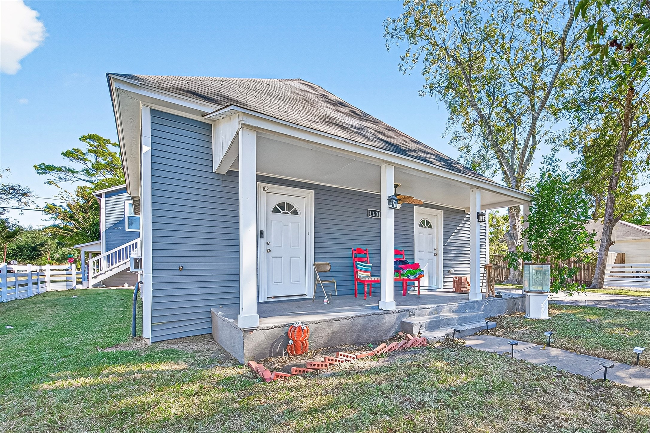 1401 5th Street Rosenberg, TX 77471 - Photo 16 of 50 Unit 1401: front left if viewing from 5th street