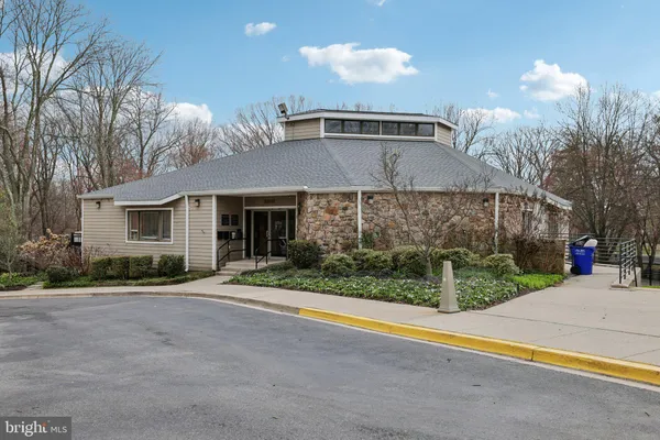 $219,000 | 13 Pickering Court, Unit 1302, Germantown, MD 20874