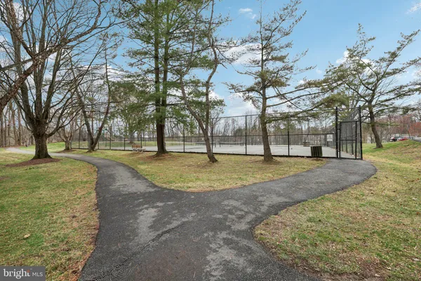 $219,000 | 13 Pickering Court, Unit 1302, Germantown, MD 20874