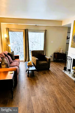 $219,000 | 13 Pickering Court, Unit 1302, Germantown, MD 20874