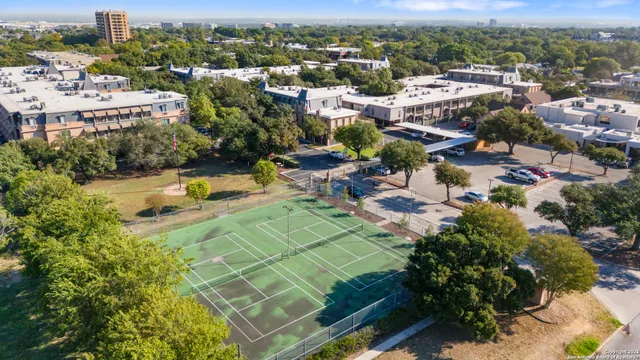 $1,875 | 7707 Broadway, Unit 24A, San Antonio, TX 78209