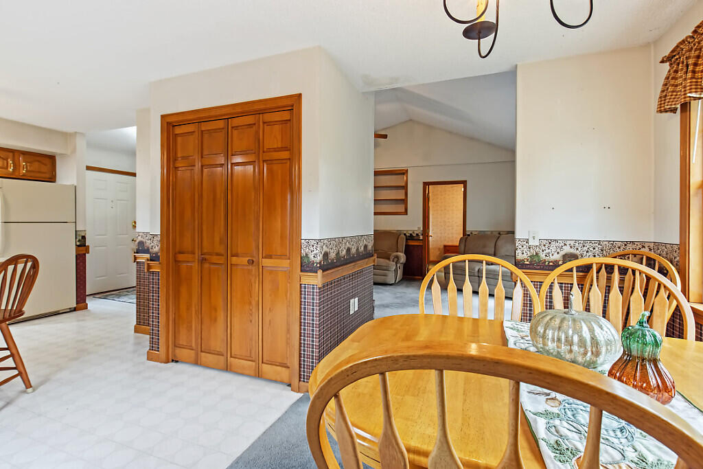 39 Falls Road Benton, ME 04901 - Photo 11 of 51 Dining to Living