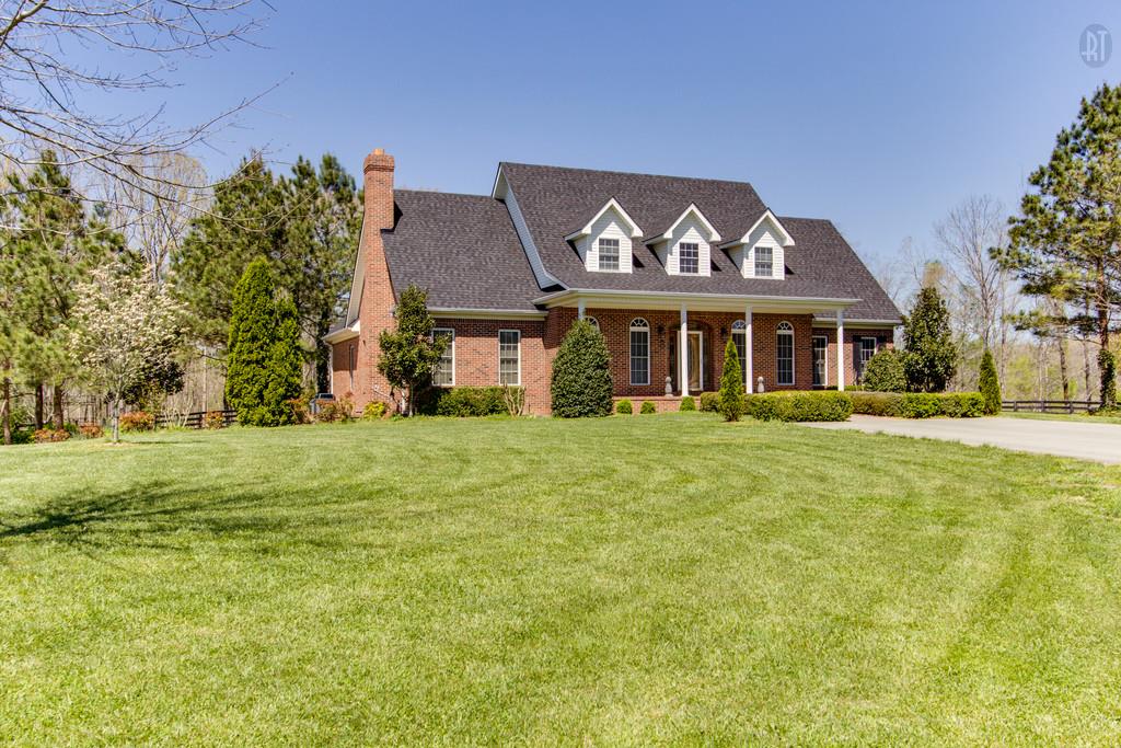 177 Barnesville Road Summertown, TN 38483 - Photo 2 of 27 Gallery Image 2