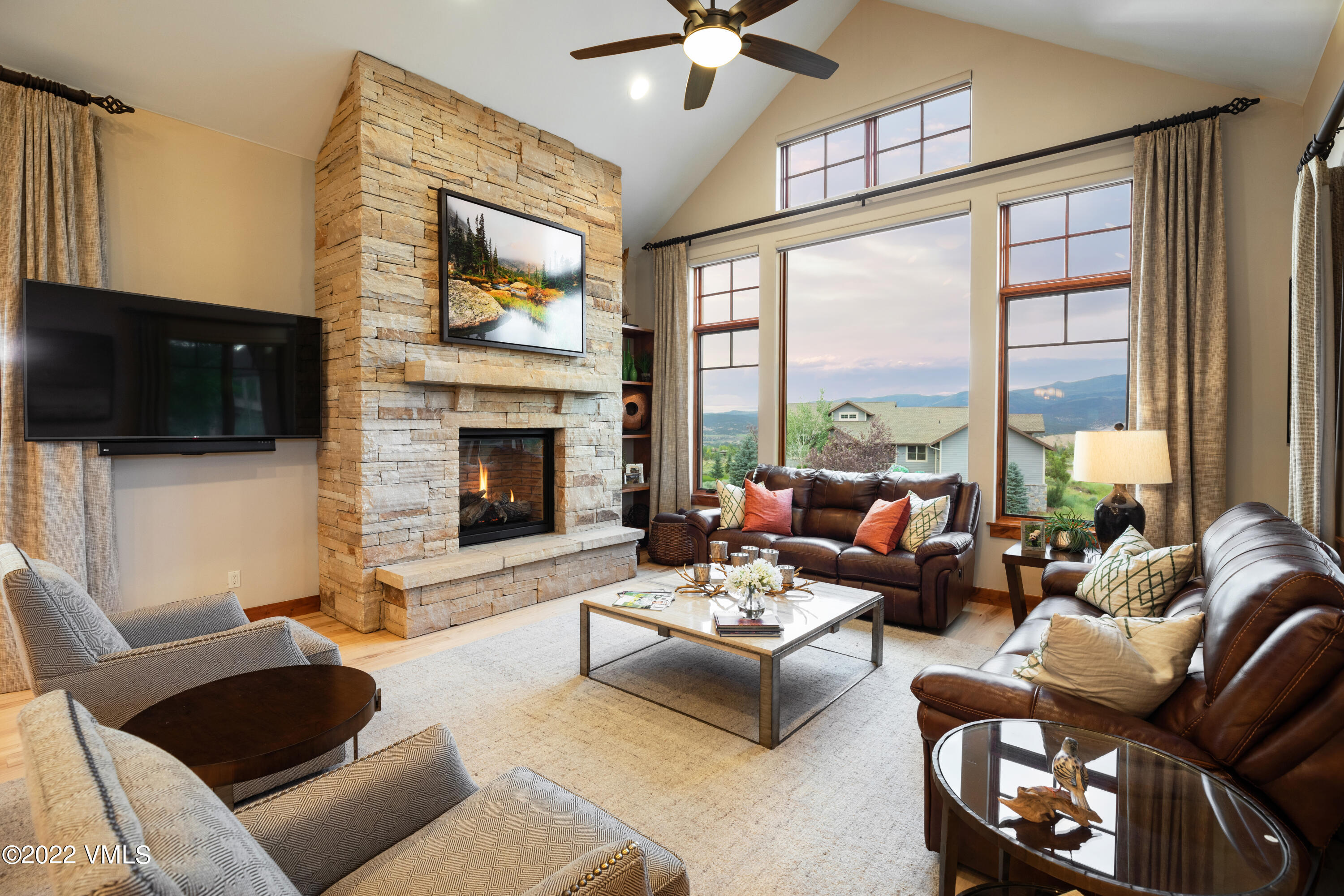 1000 Fourth Of July Road Eagle, CO 81631 - Photo 3 of 38 1000_fourth_of_july_interior_living