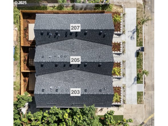 207 Northeast Going Street, Unit 3 Portland, OR 97211 - Photo 17 of 17