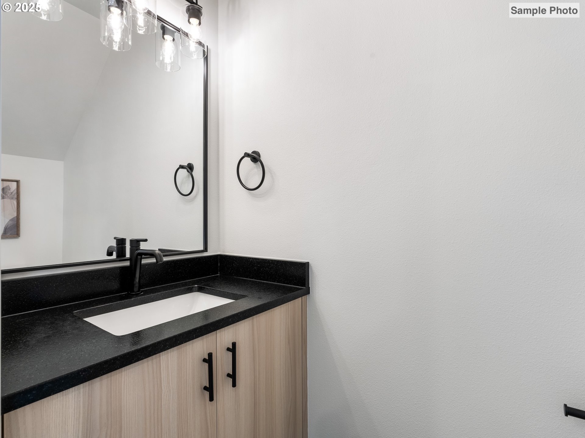 207 Northeast Going Street, Unit 3 Portland, OR 97211 - Photo 7 of 17