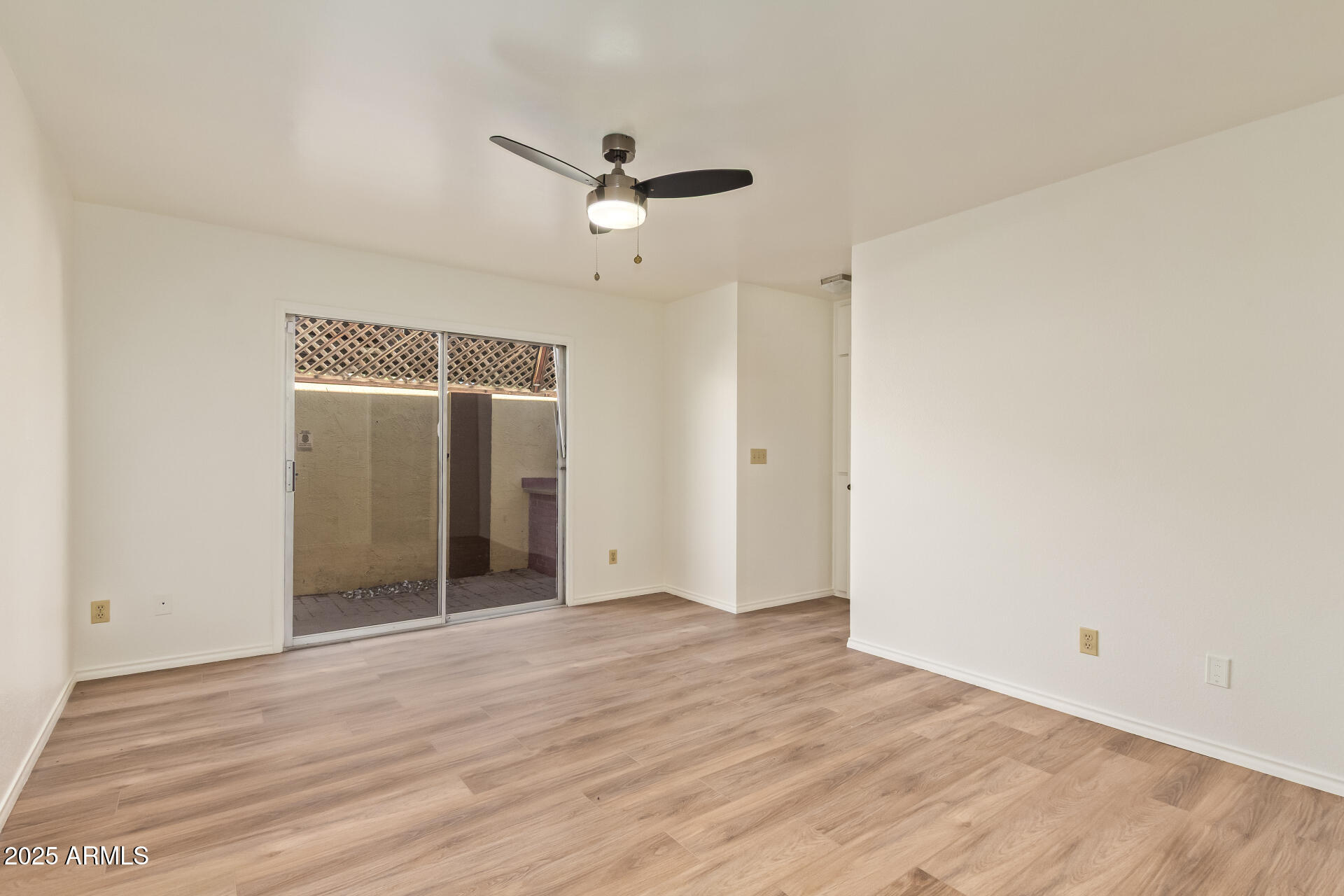 1274 East Ave Hermosa Phoenix, AZ 85014 - Photo 15 of 35 IMG_1751