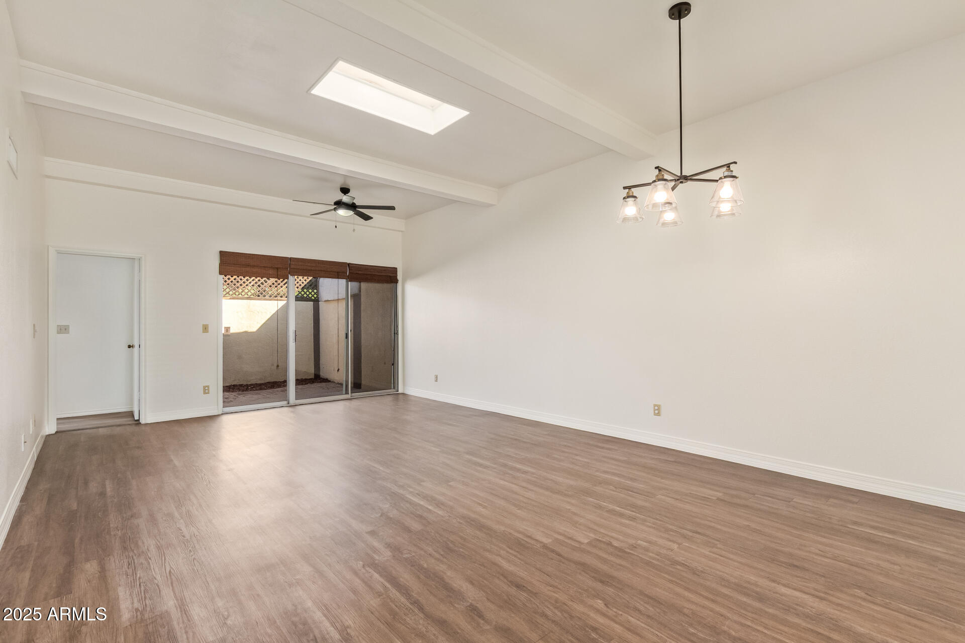 1274 East Ave Hermosa Phoenix, AZ 85014 - Photo 8 of 35 IMG_1746