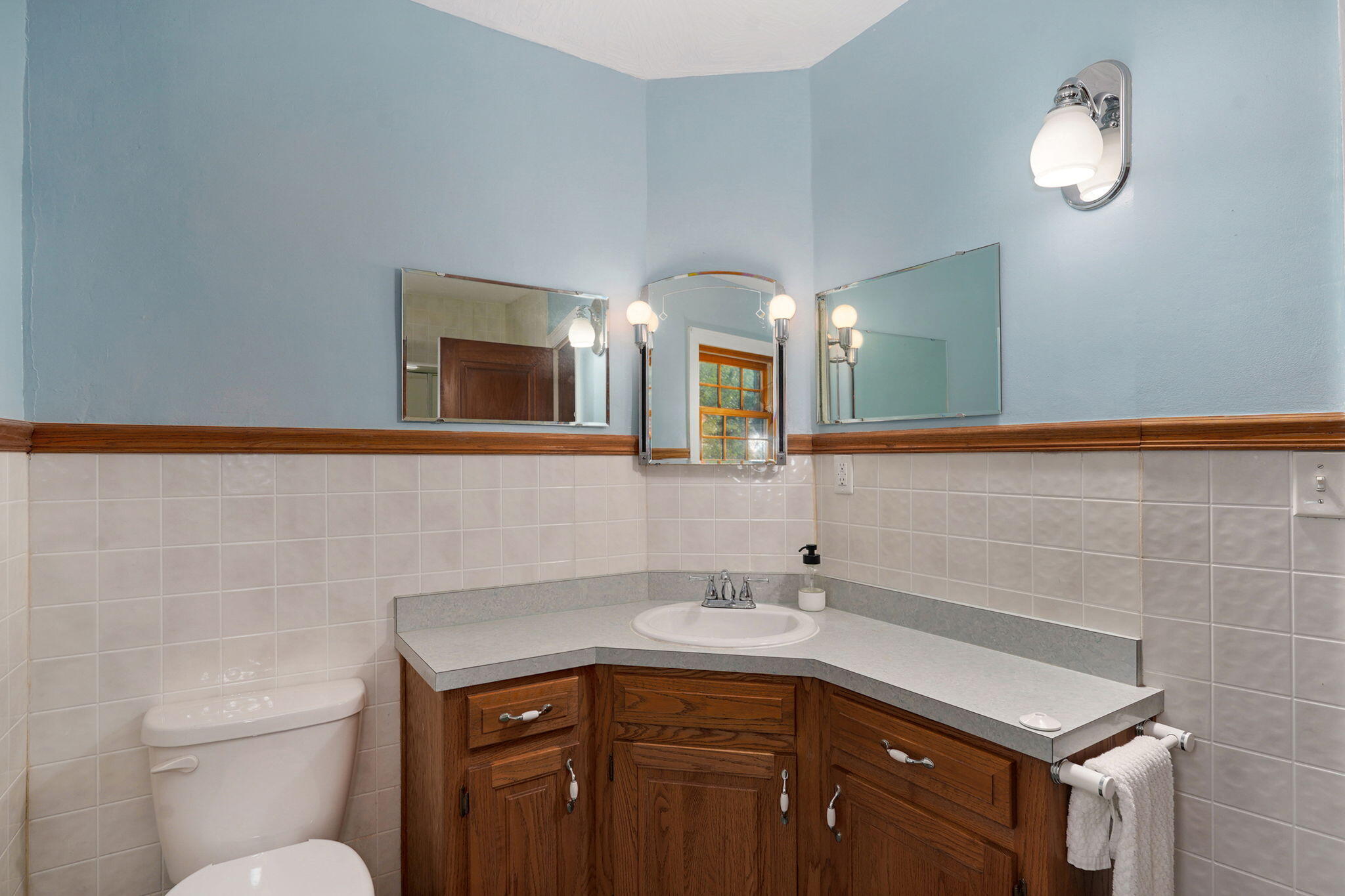 1328 East Bennett Street Springfield, MO 65804 - Photo 23 of 49 1328 E Bennett St-23