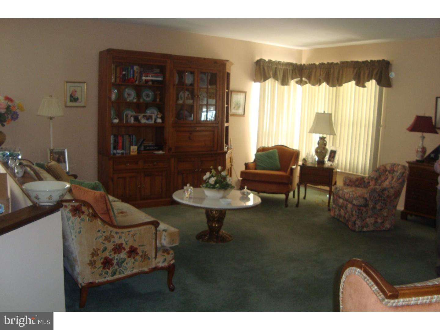 7 Dunstable Road Southampton, NJ 08088 - Photo 2 of 10 Living Room