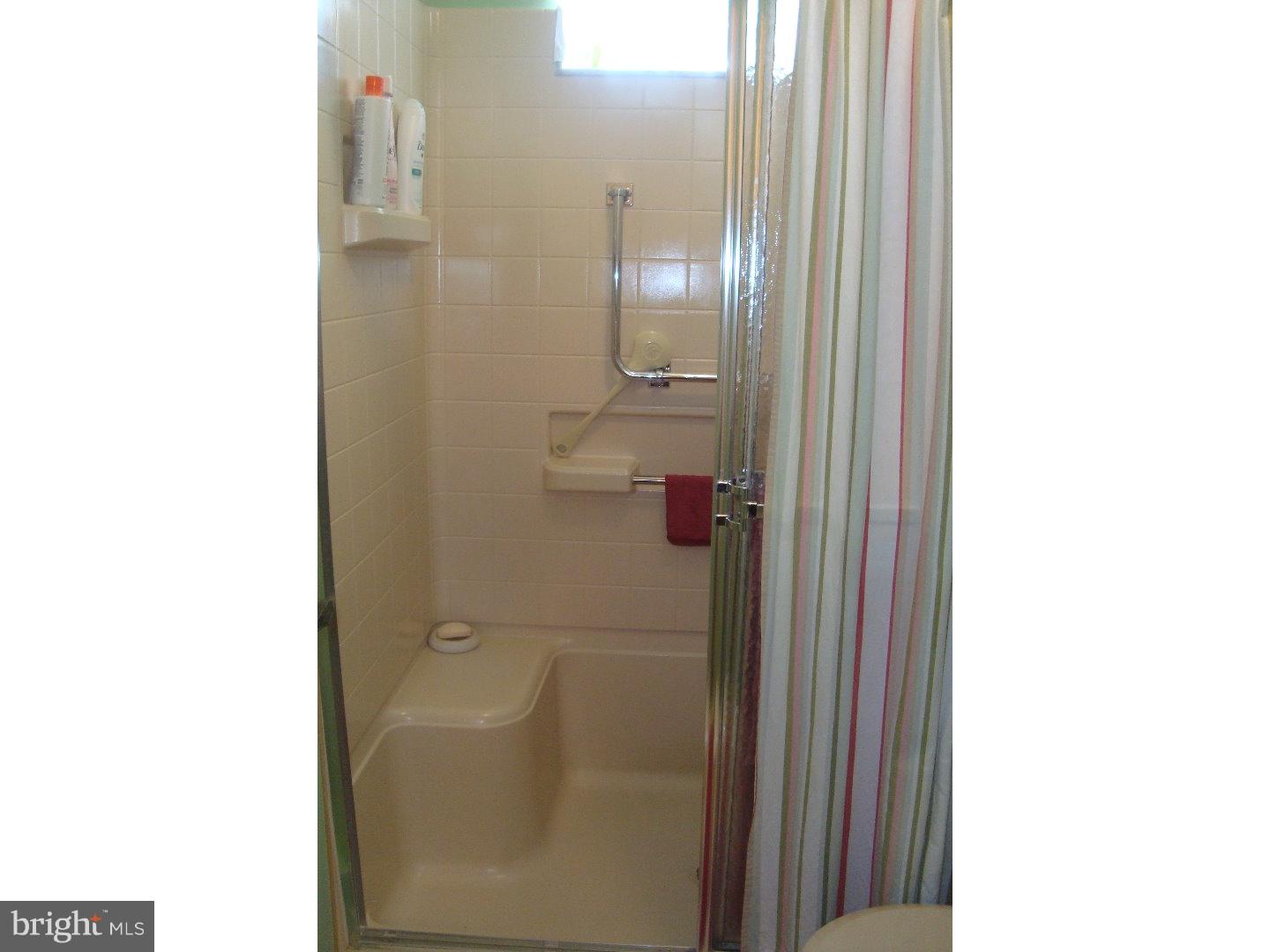 7 Dunstable Road Southampton, NJ 08088 - Photo 6 of 10 Master Bathroom