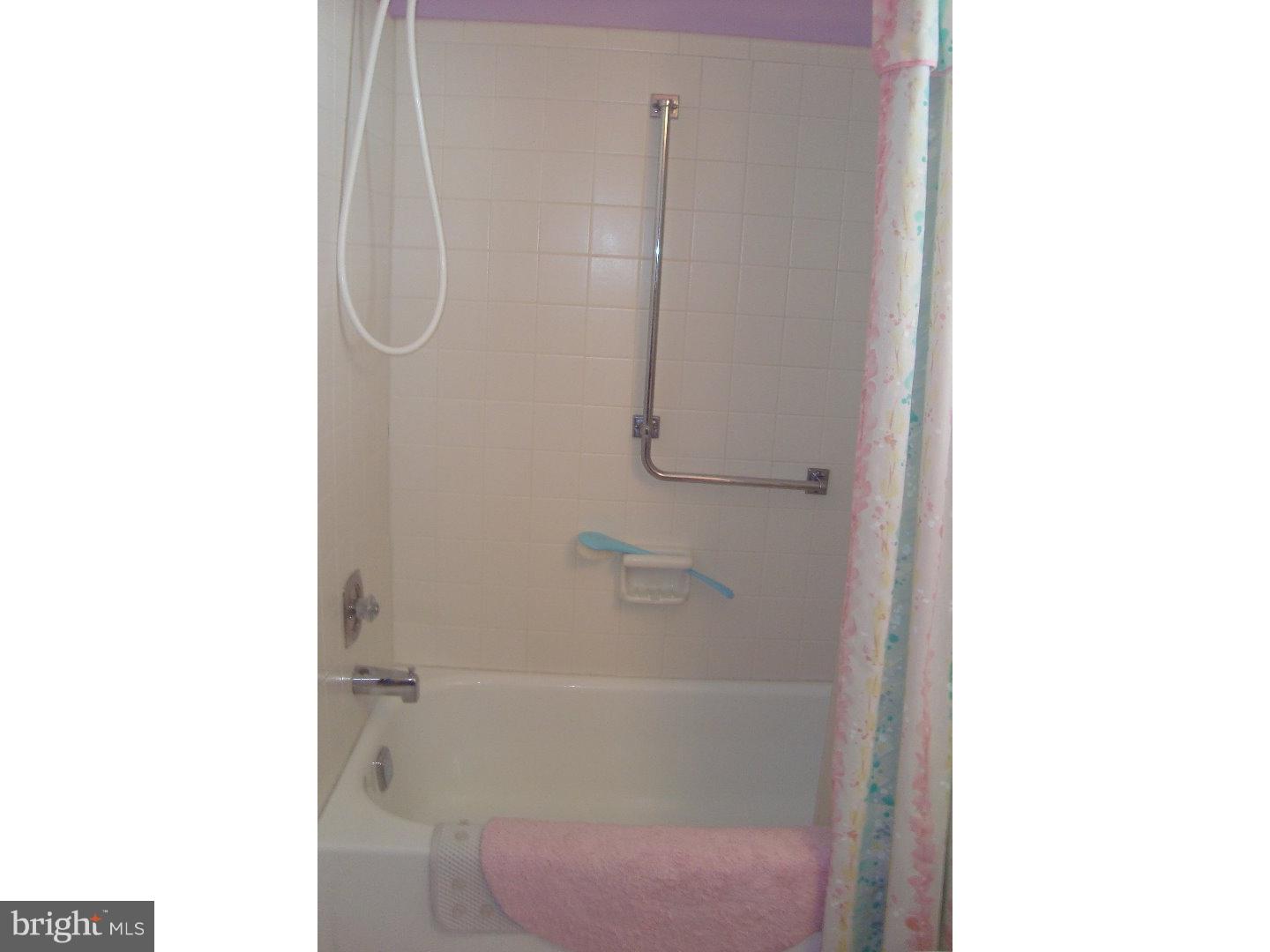 7 Dunstable Road Southampton, NJ 08088 - Photo 7 of 10 Bathroom