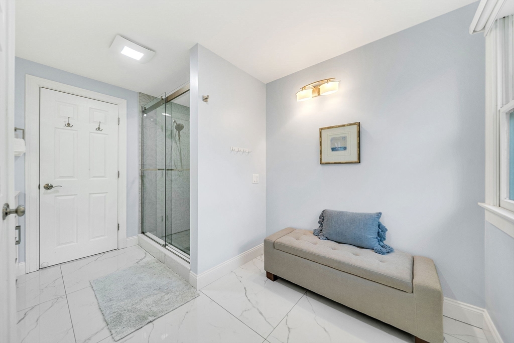37 Woodcliffe Road Lexington, MA 02421 - Photo 23 of 40 Gallery Image 23