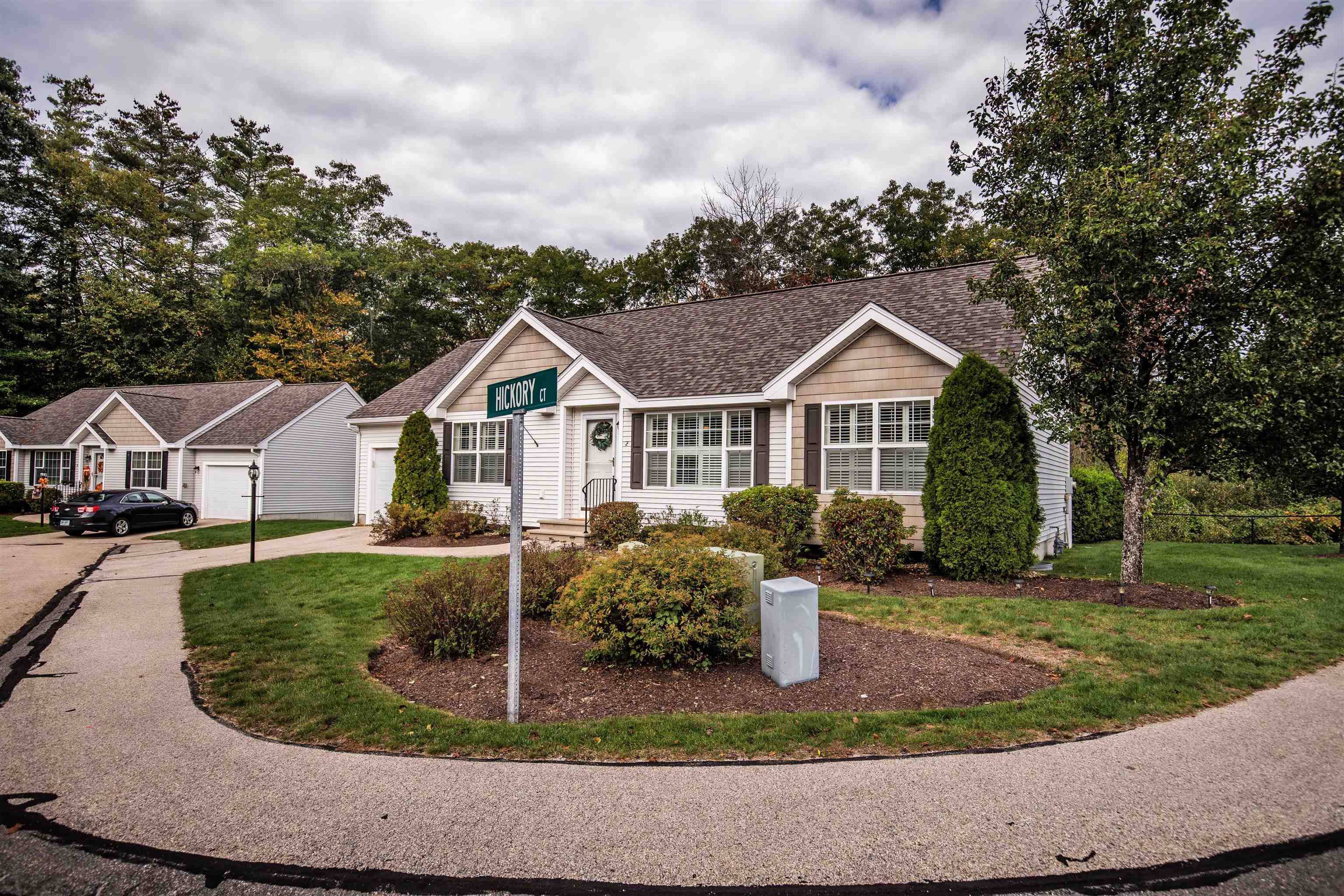 2 Hickory Court Hooksett, NH 03106 - Photo 13 of 27