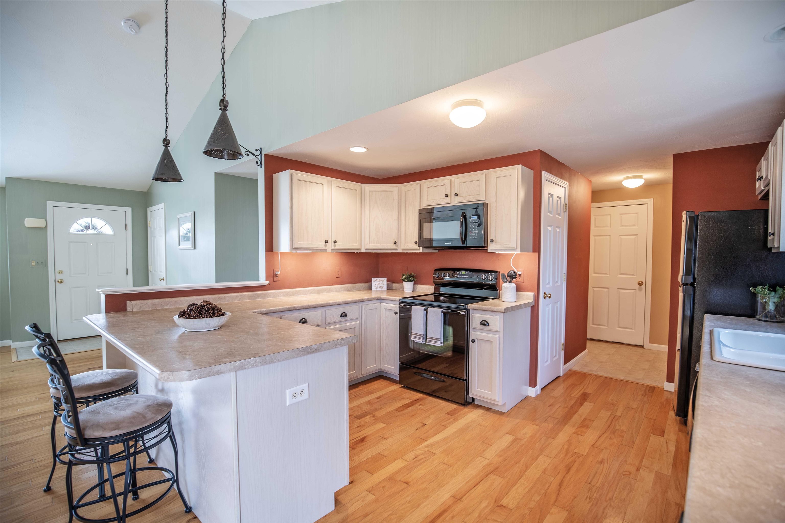 2 Hickory Court Hooksett, NH 03106 - Photo 26 of 27