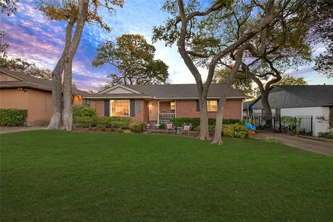 $550,000 | 9036 Westbriar Drive, Dallas, TX 75228