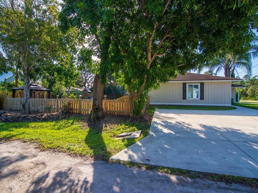 11086 Roseland Road Sebastian, FL 32958 - Photo 20 of 29