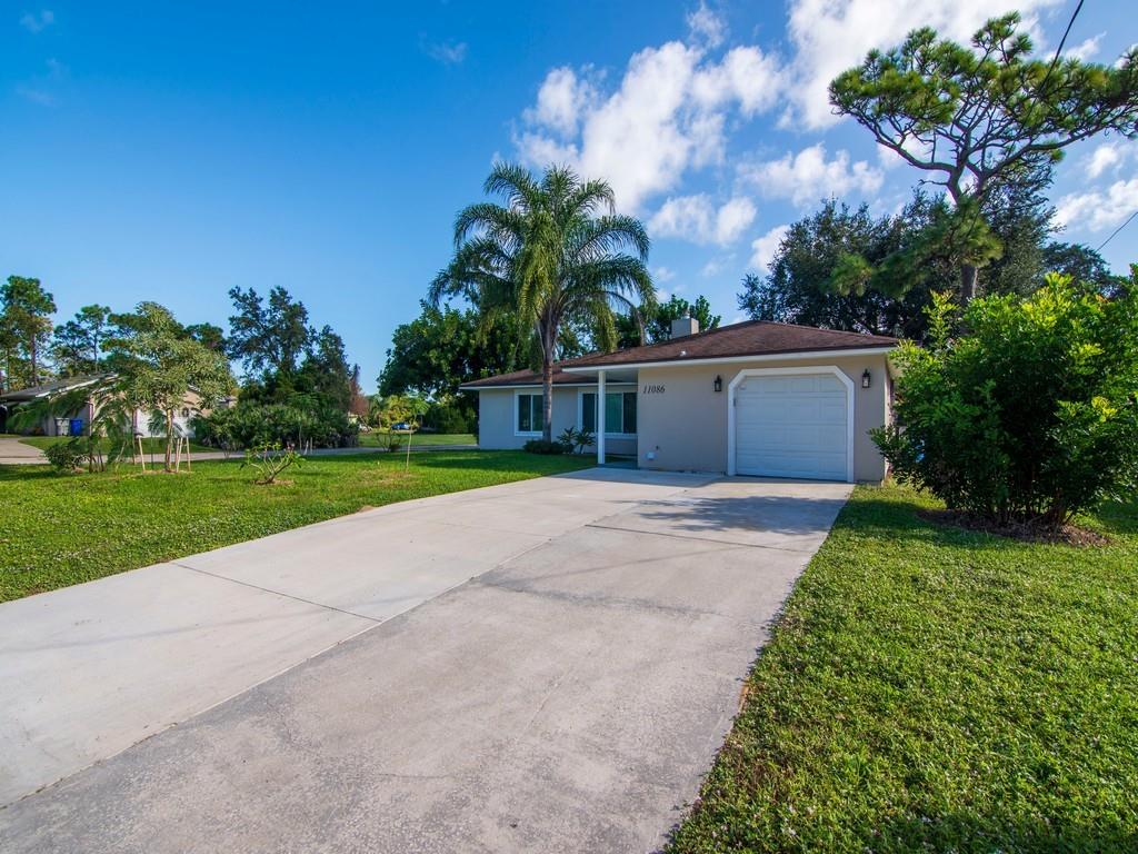 11086 Roseland Road Sebastian, FL 32958 - Photo 3 of 29