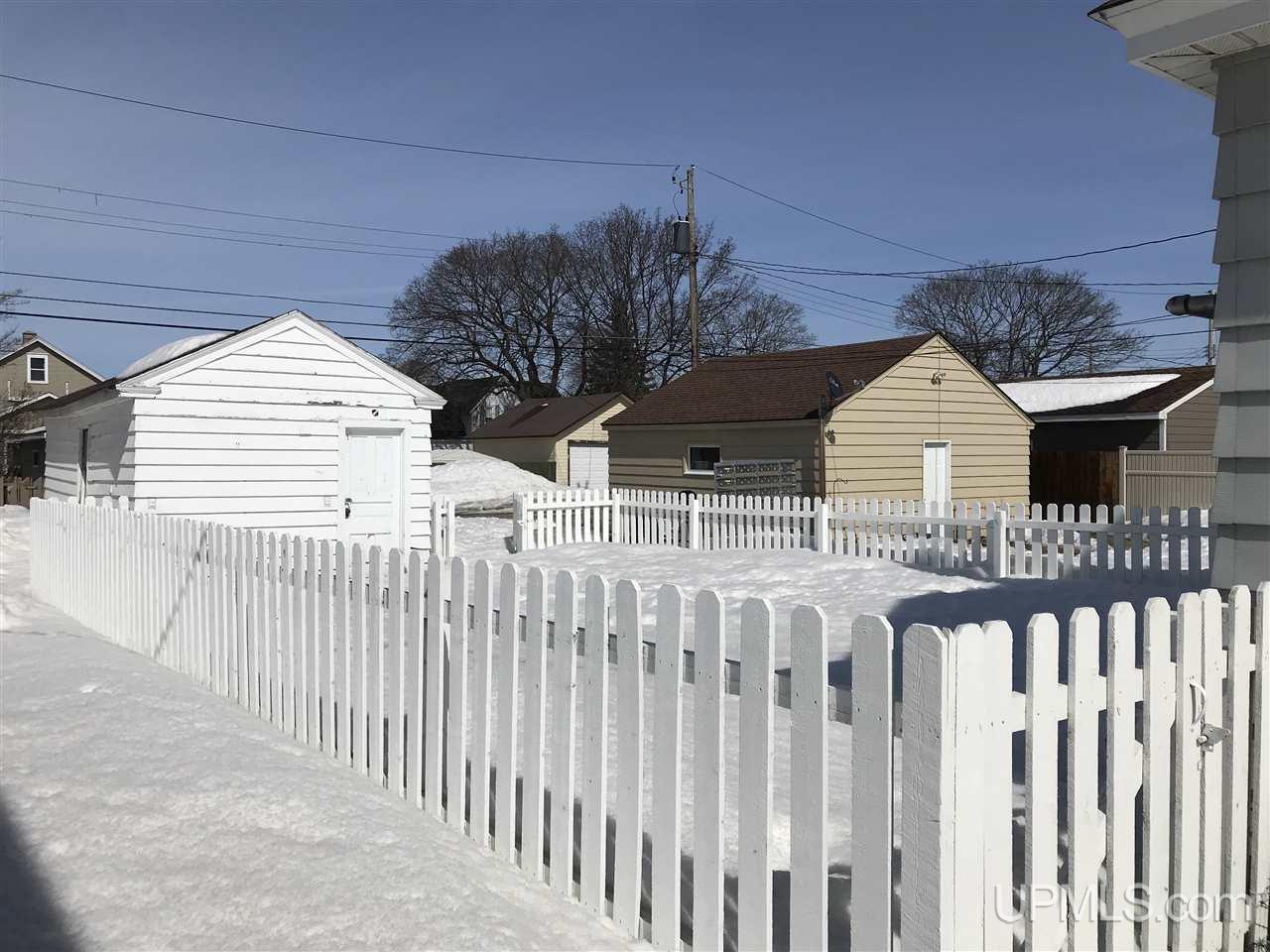 310 South 2nd Street Escanaba, MI 49829 - Photo 19 of 20